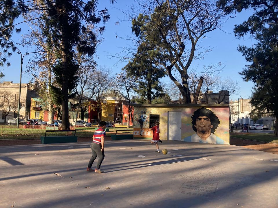 在地球另一邊想像香港足球